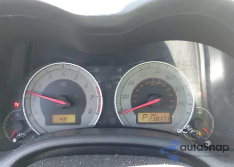 2010 Toyota Corolla S z USA, uszkodzony, nr VIN 2T1BU4EE1AC320668